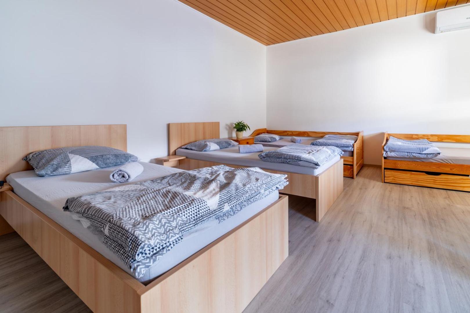 Bed And Breakfast Spelca Pivka Exterior foto