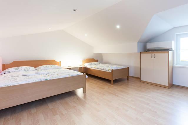 Bed And Breakfast Spelca Pivka Exterior foto